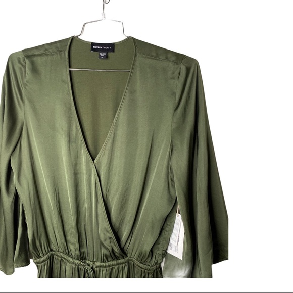 Satin Surplice Green Bell Sleeve Romper Size M - Picture 5 of 8